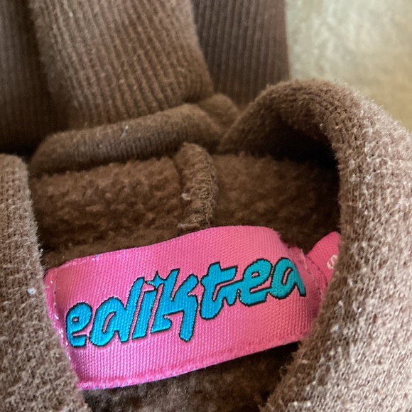 Brown cozy sweatshirt - wore once - Picture 3 of 3